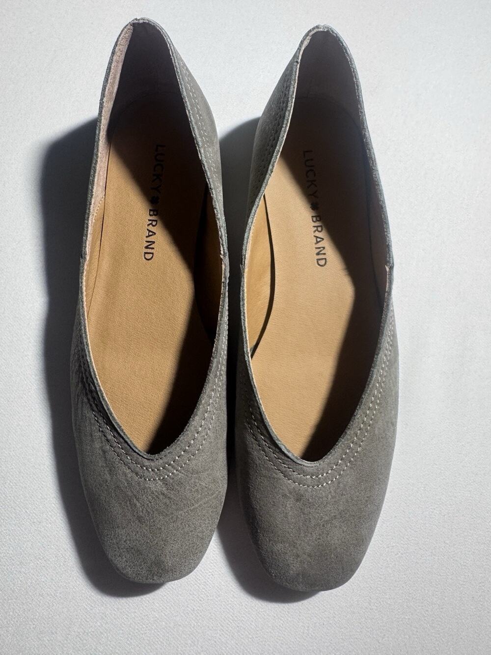 Lucky Brand Women's Gray Slip-On Flats Square Toe Solid Logo Accent 6.5 M